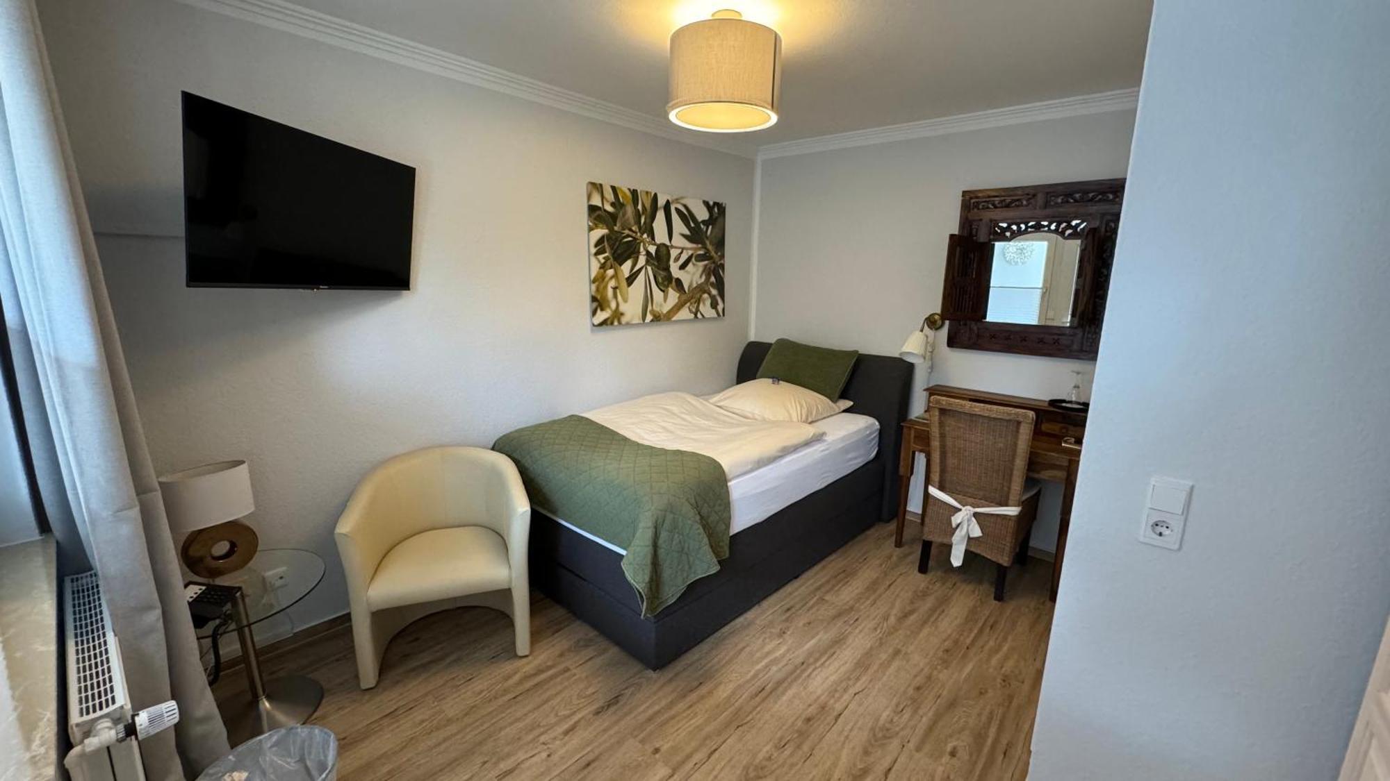 Goethe Hotel Бад-Пирмонт Номер фото