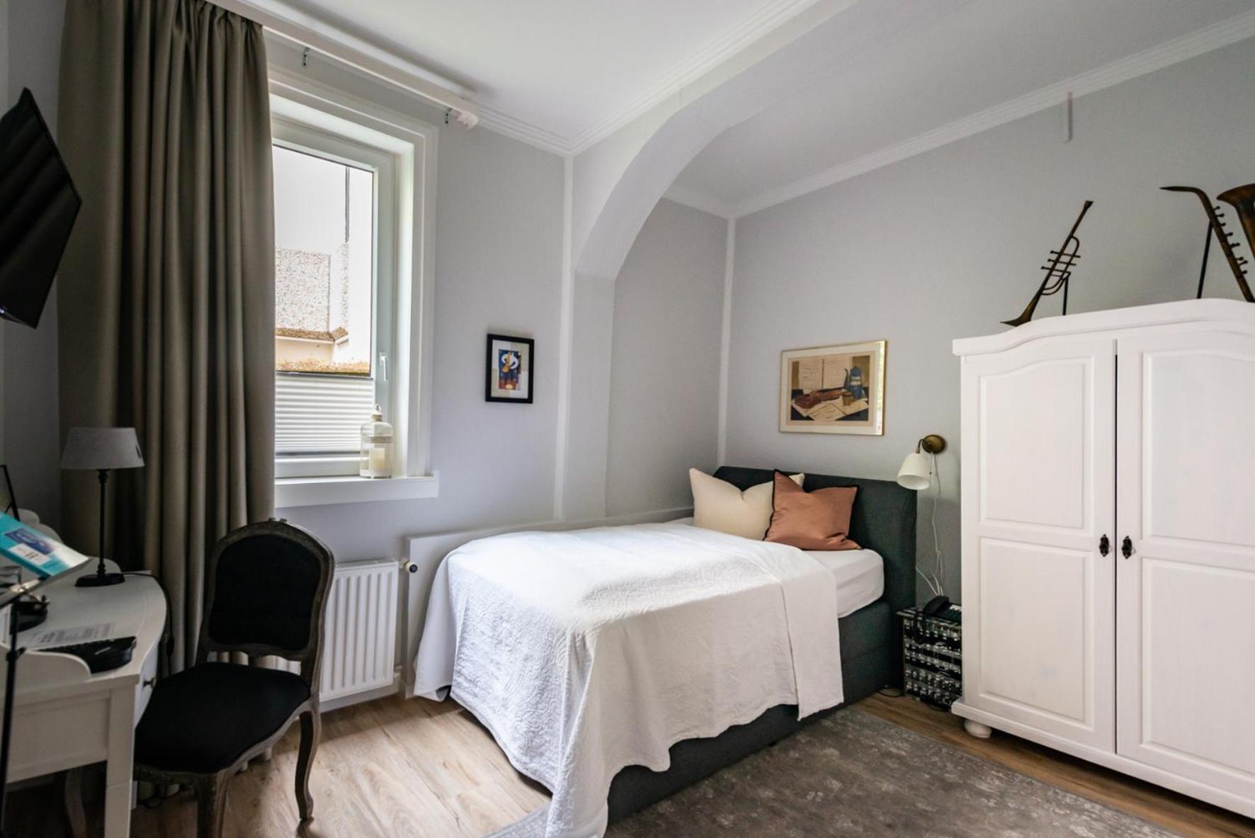 Goethe Hotel Бад-Пирмонт Номер фото